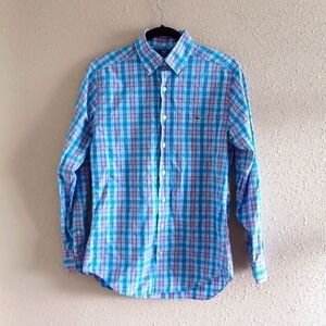 VINEYARD Vines Shirt.